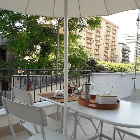 A Casa Di Giovi - Well Connected To The Airport And Family Friendly Palerme