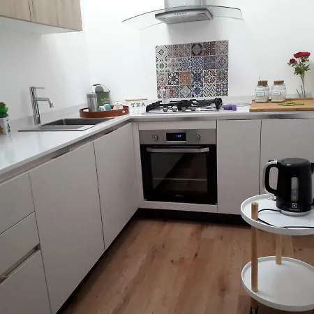 A Casa Di Giovi - Well Connected To The Airport And Family Friendly Palerme